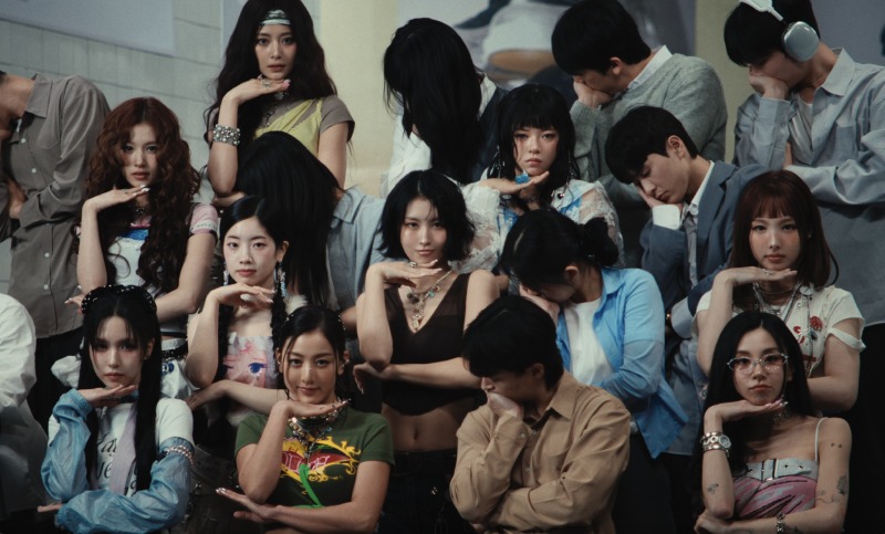 트와이스 신곡 'THIS IS FOR' 두 번째 뮤직비디오 티저 섬네일.jpg