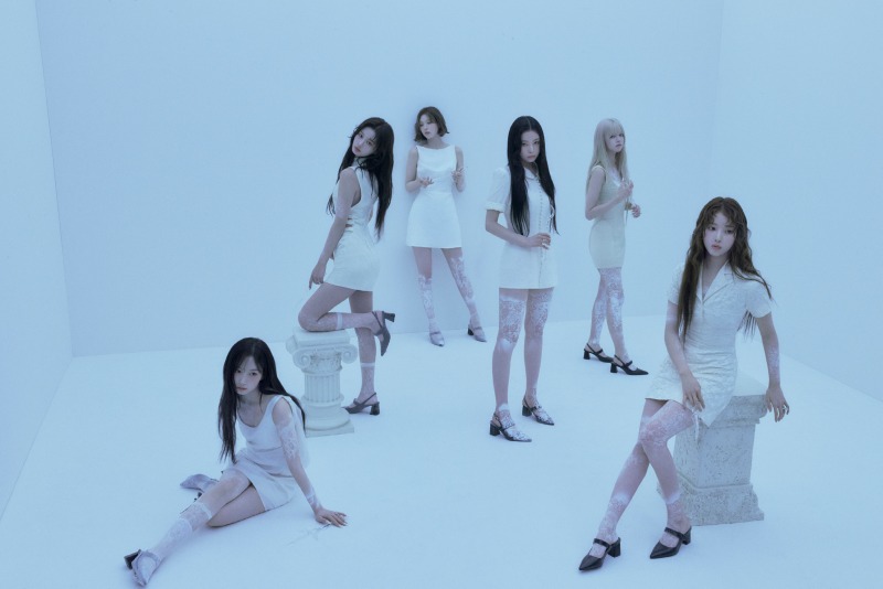 NMIXX 정규 1집 단체 이미지 (1).jpg