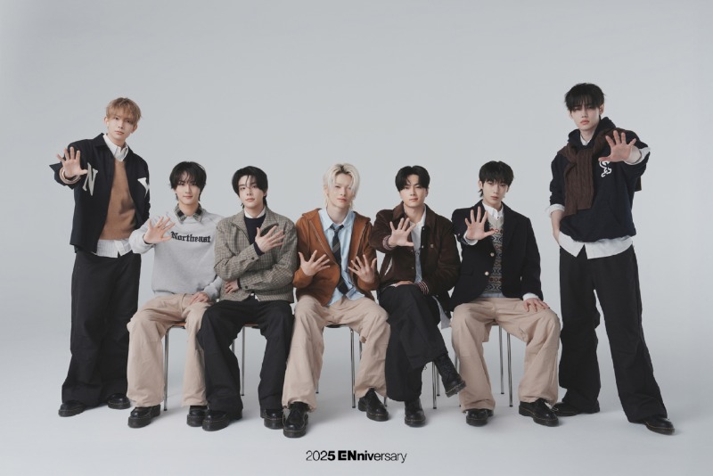 엔하이픈_2025 가족 사진 (2).jpg