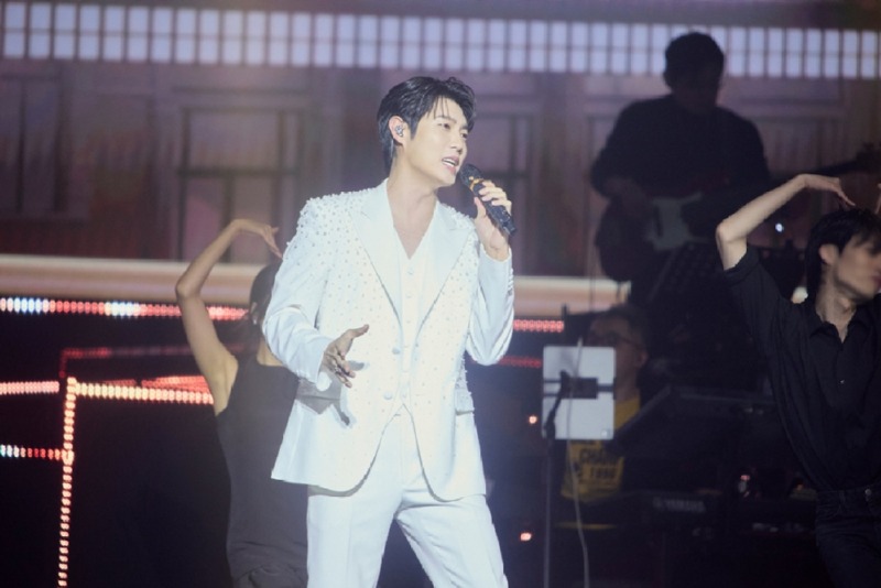 손태진_전국 투어 _It_s Son Time_ 서울 공연 성료_1.jpg