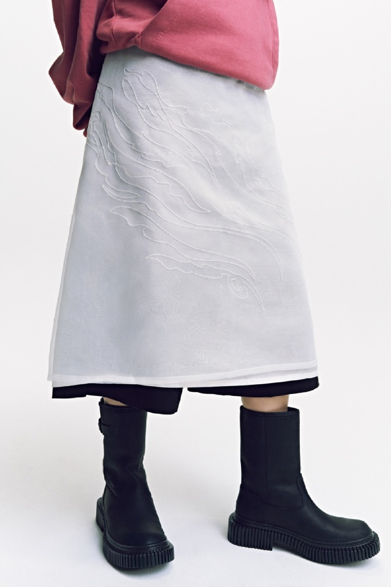 방탄소년단_팝업 개최_머치 (1).jpg