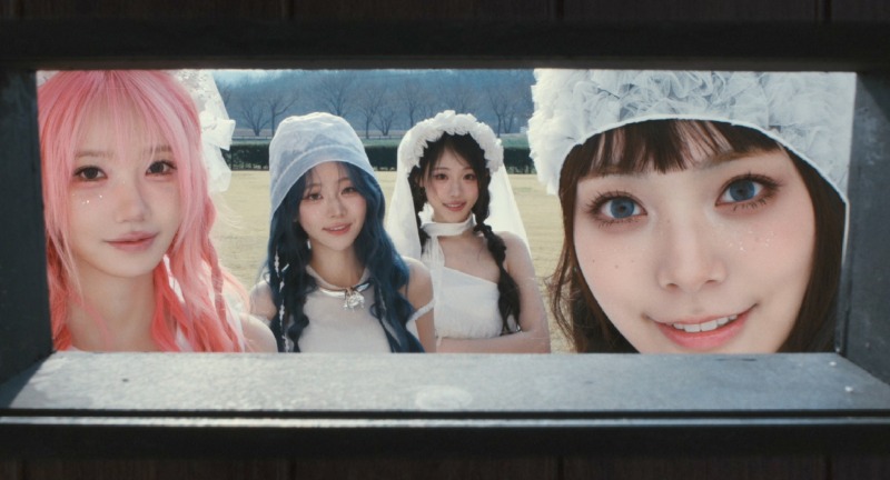 QWER__CEREMONY_ MV 티저 갈무리_3.jpg