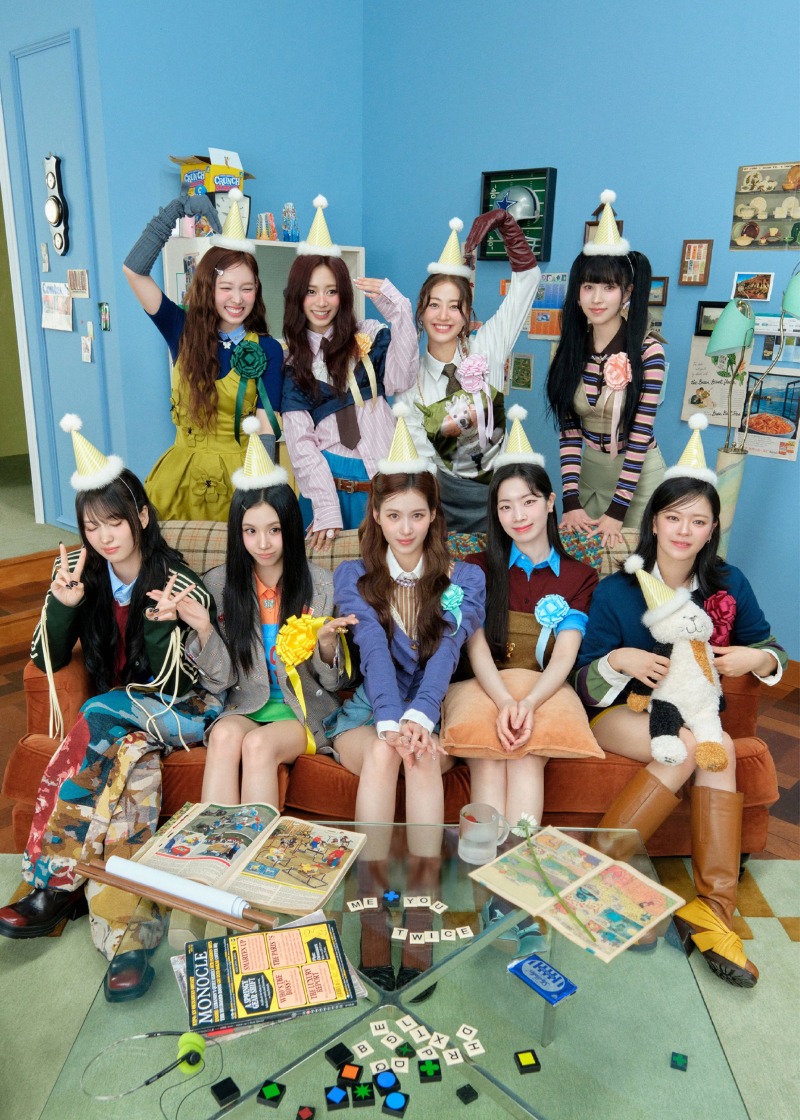 트와이스 단체 이미지.jpg