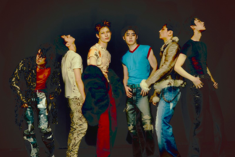 엔하이픈_THE SIN BLISS 메인 비주얼 포토 (2) 단체 (1).jpg